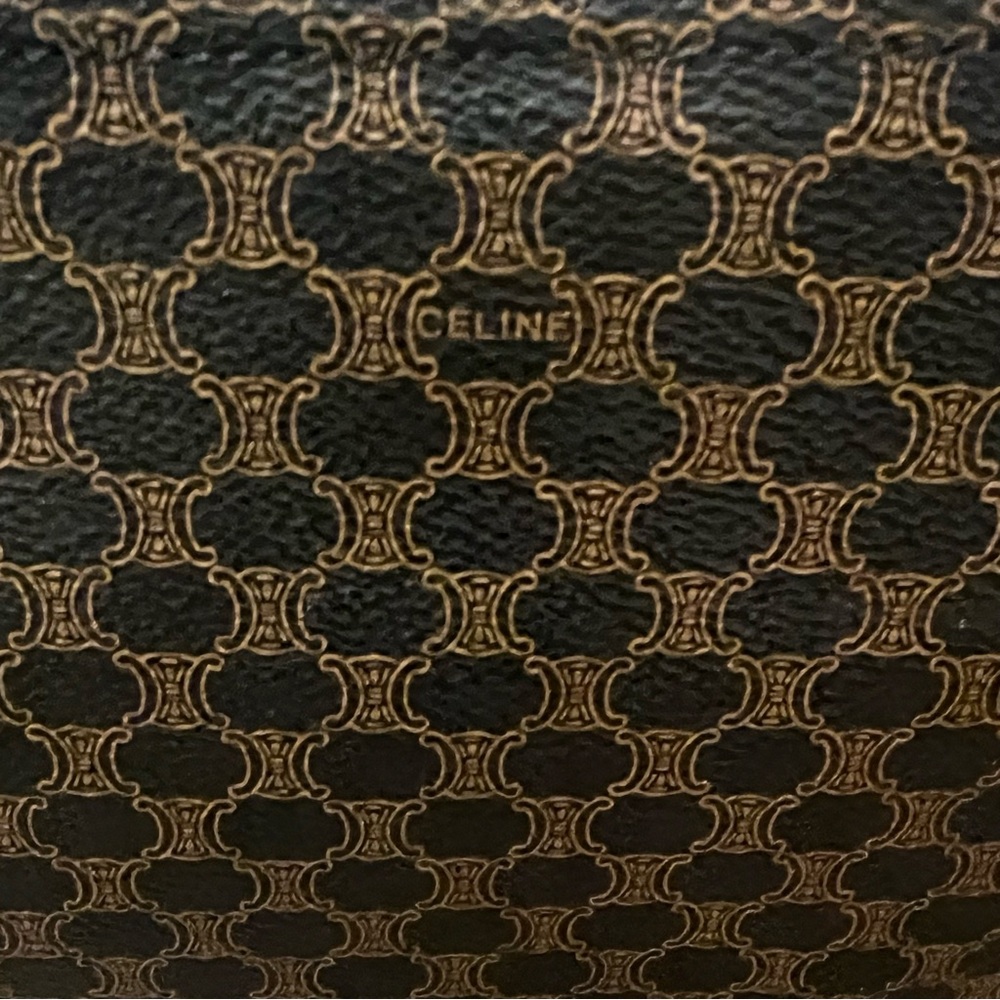 ✅AUTHENTIC⭐️ CELINE ⭐️ Boston Travel 🧳 Bag! Unisex & multi use Luxury item - Picture 7 of 13